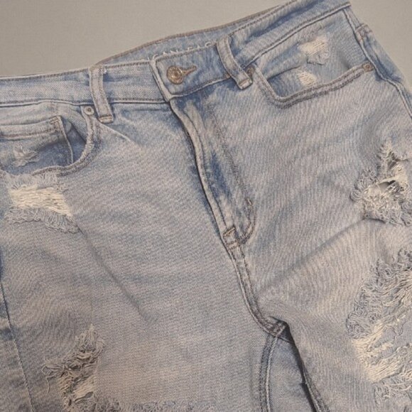 American Eagle Stretch Mom Jeans – Faded Blue Distressed Denim - Picture 3 of 4